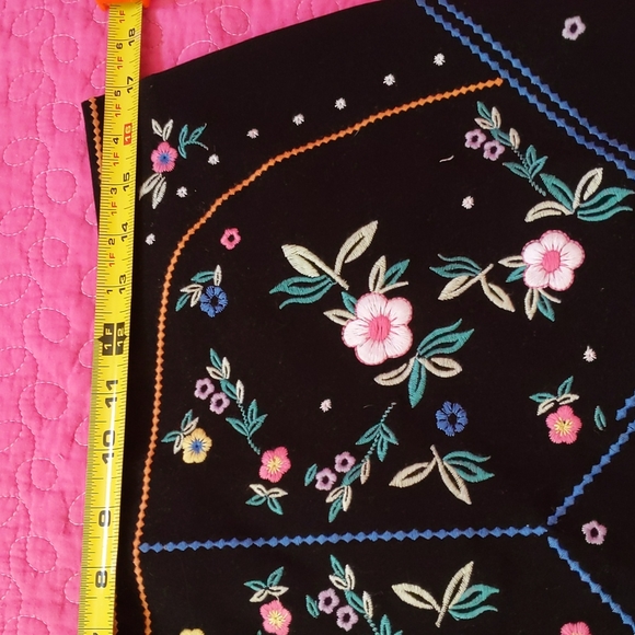 2/$20 NWT H&M Divided Embroidered Black Mini Skirt - Picture 5 of 8